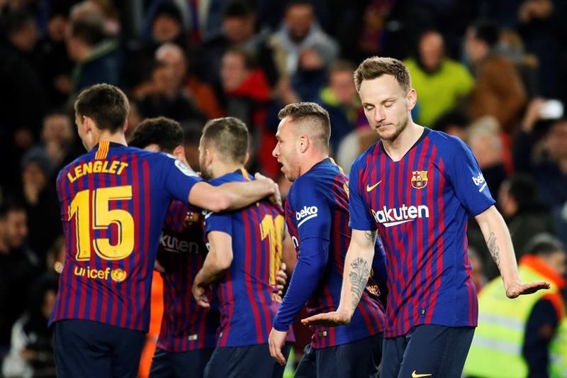 Rakitic pide perdón tras marcarle al Sevilla.