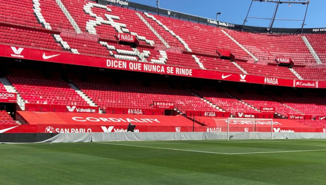 Sectores cerrados con una lona para el partido ante el Valencia.