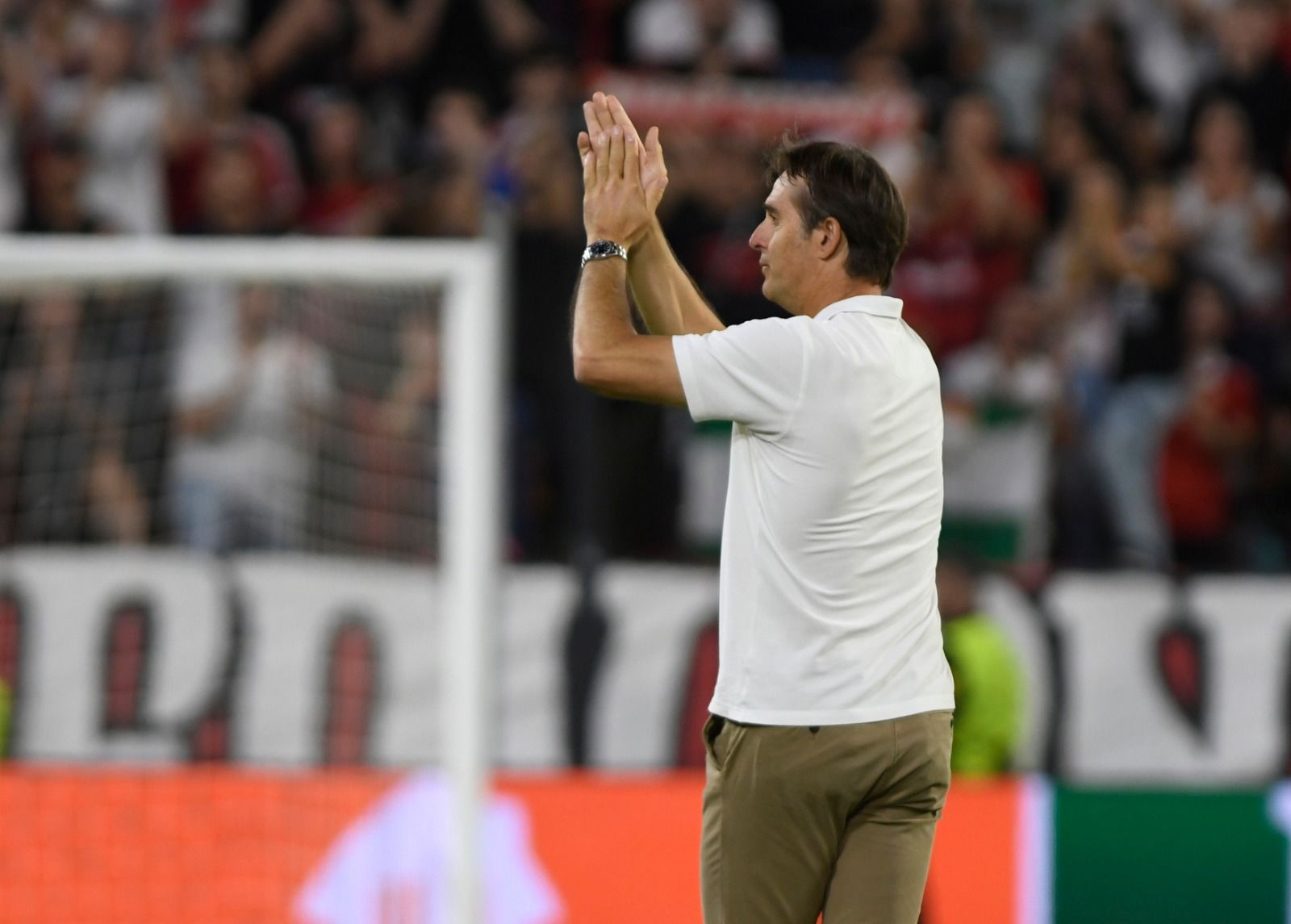  Lopetegui se despide del Sevilla.