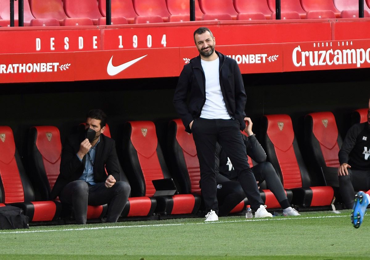  Diego Martínez, visitando el Sánchez-Pizjuán como entrenador del Sevilla FC