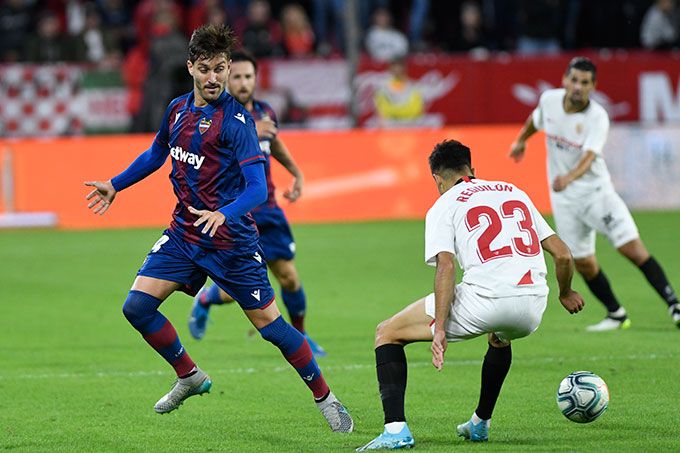  Campaña, en el Sevilla-Levante.