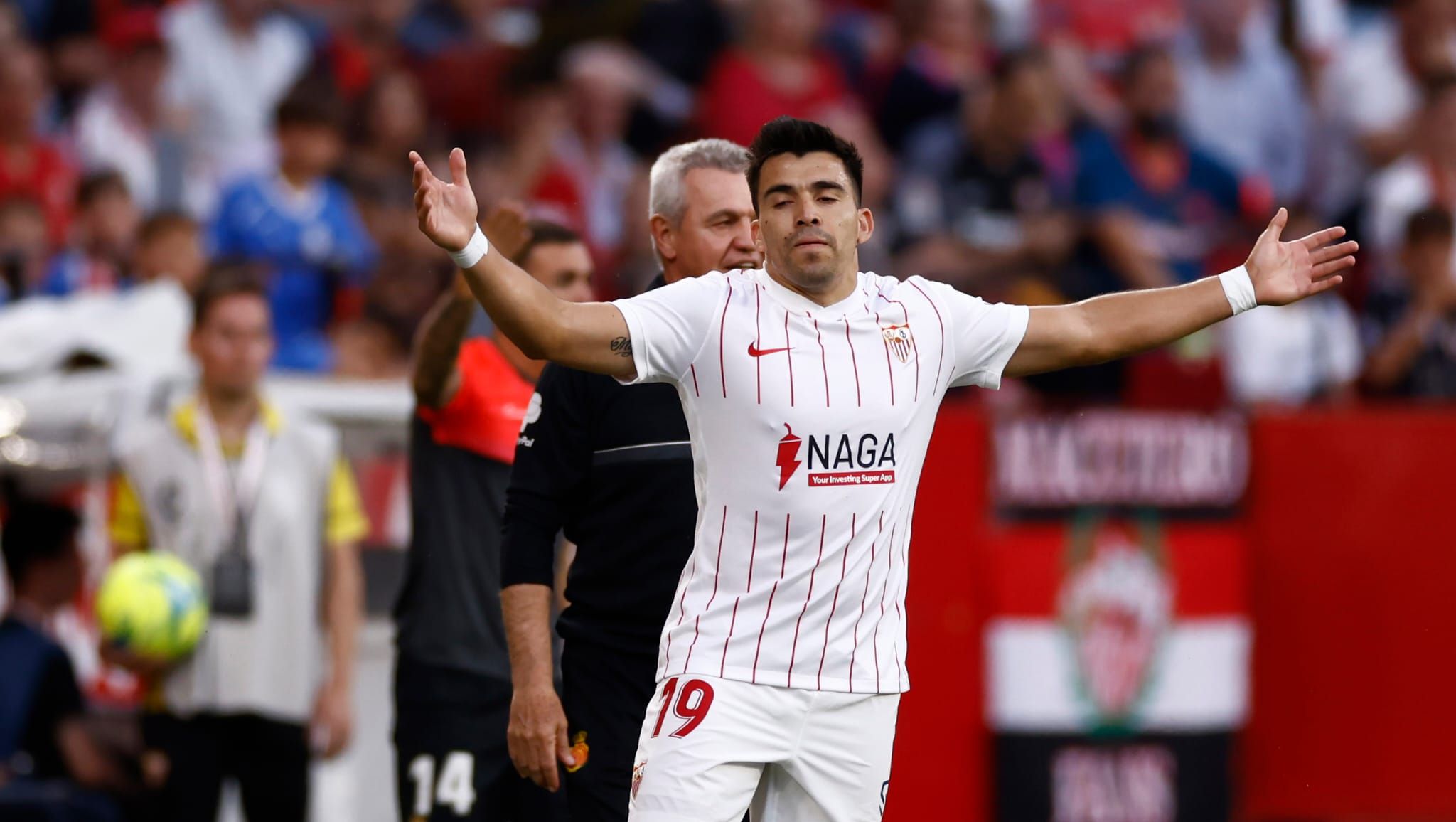  Acuña se lamenta durante el Sevilla-Mallorca.