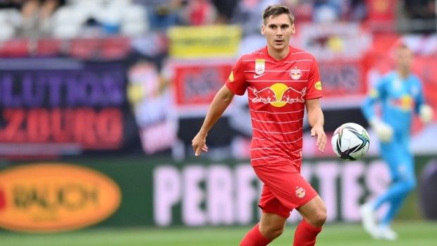  Wöber, con el Red Bull Salzburgo.