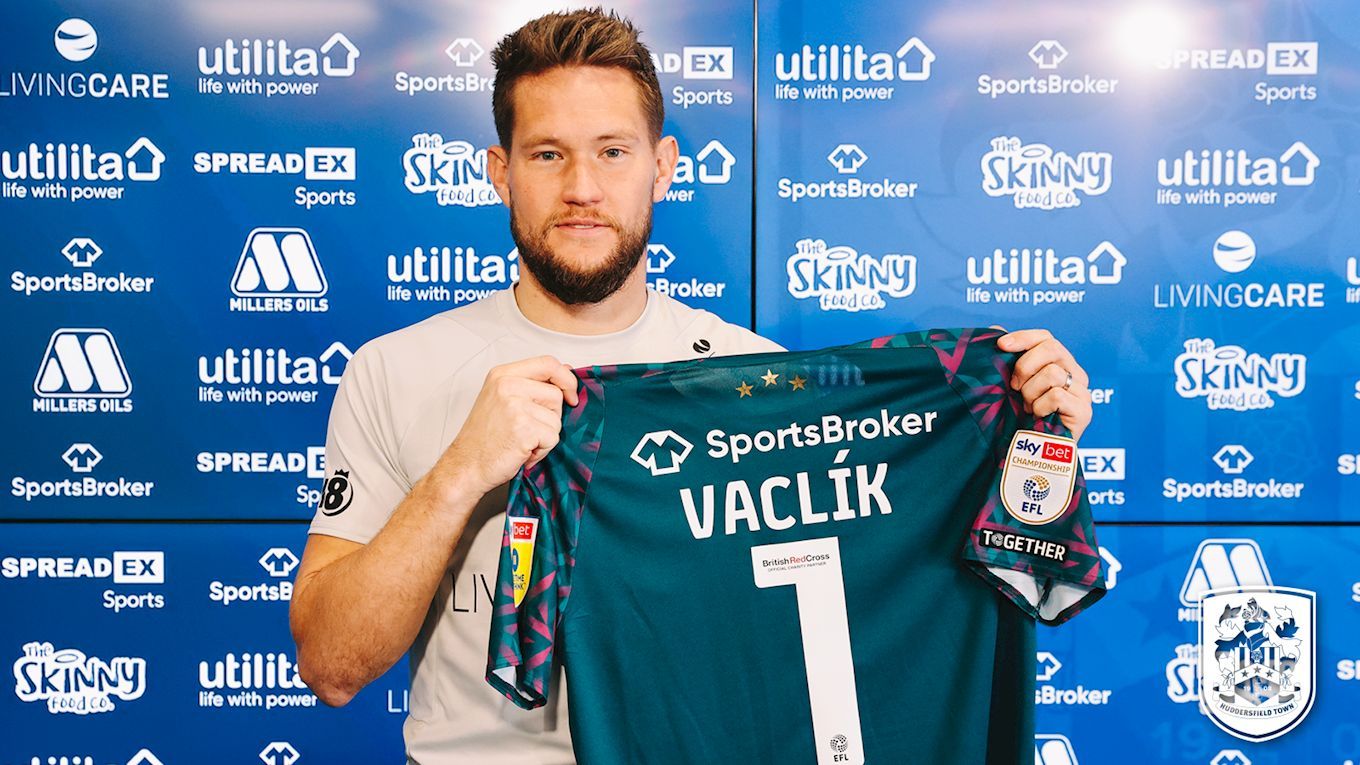  Vaclik, nuevo portero del Huddersfield Town.