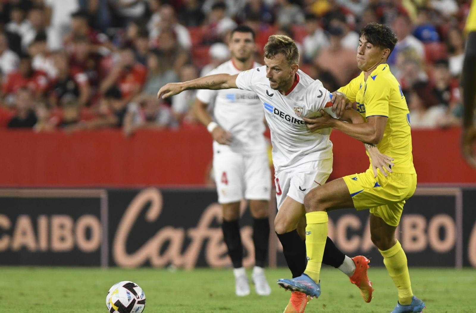 Rakitic, en el Trofeo Antonio Puerta.
