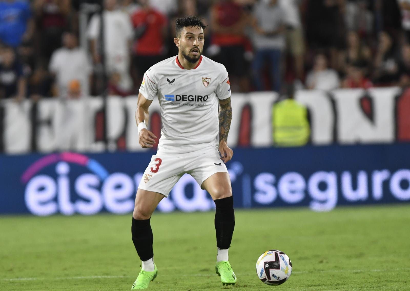  Alex Telles, en su debut con el Sevilla.