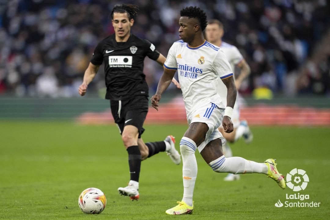  El Real Madrid ha empatado ante el Elche y el Sevilla sigue a cuatro puntos.