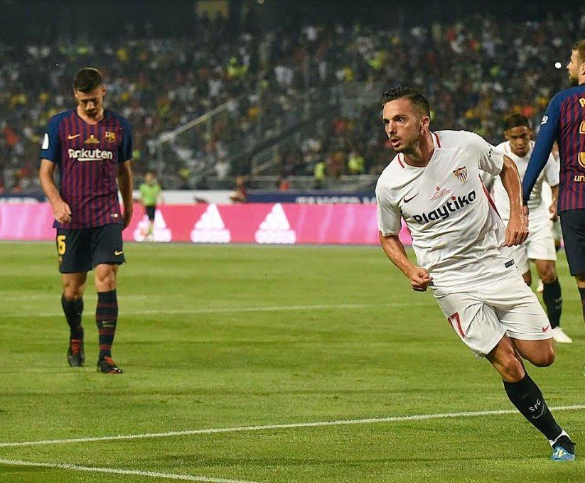  Sarabia celebra su gol, el 1-0.