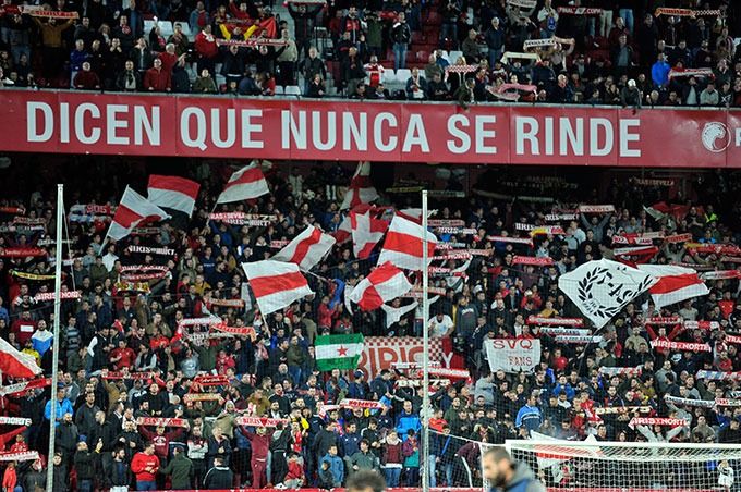 Gol Norte, ante el Huesca.