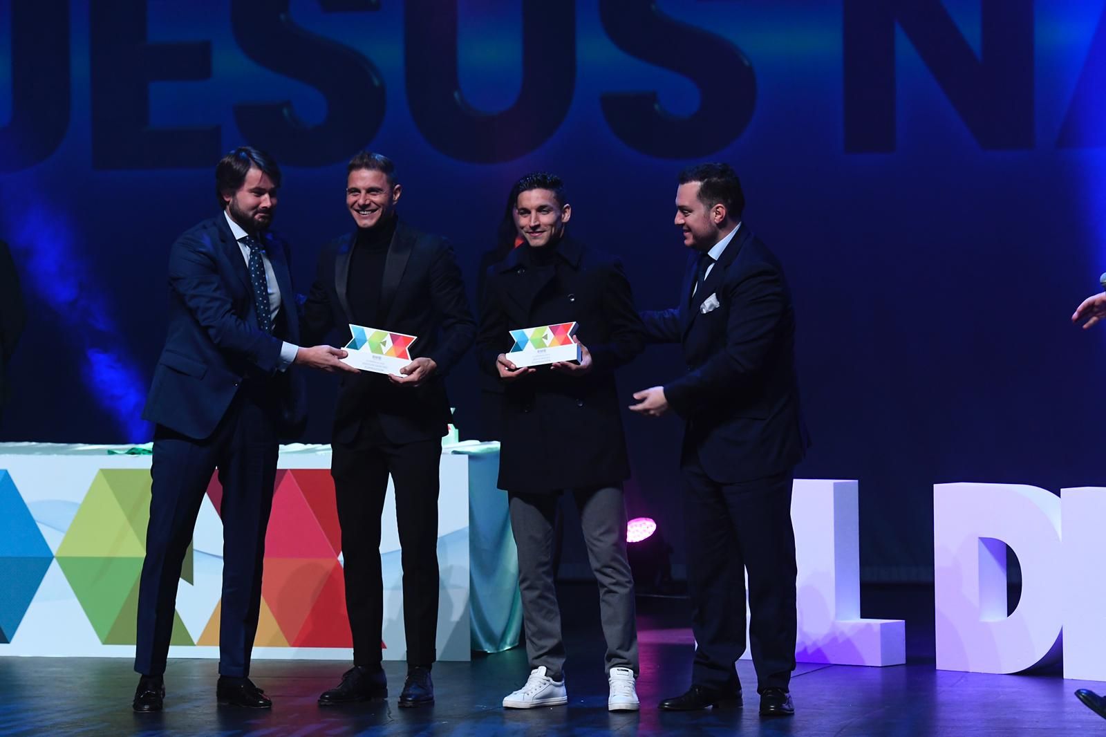  Joaquín y Jesús Navas, en los premios DEX.