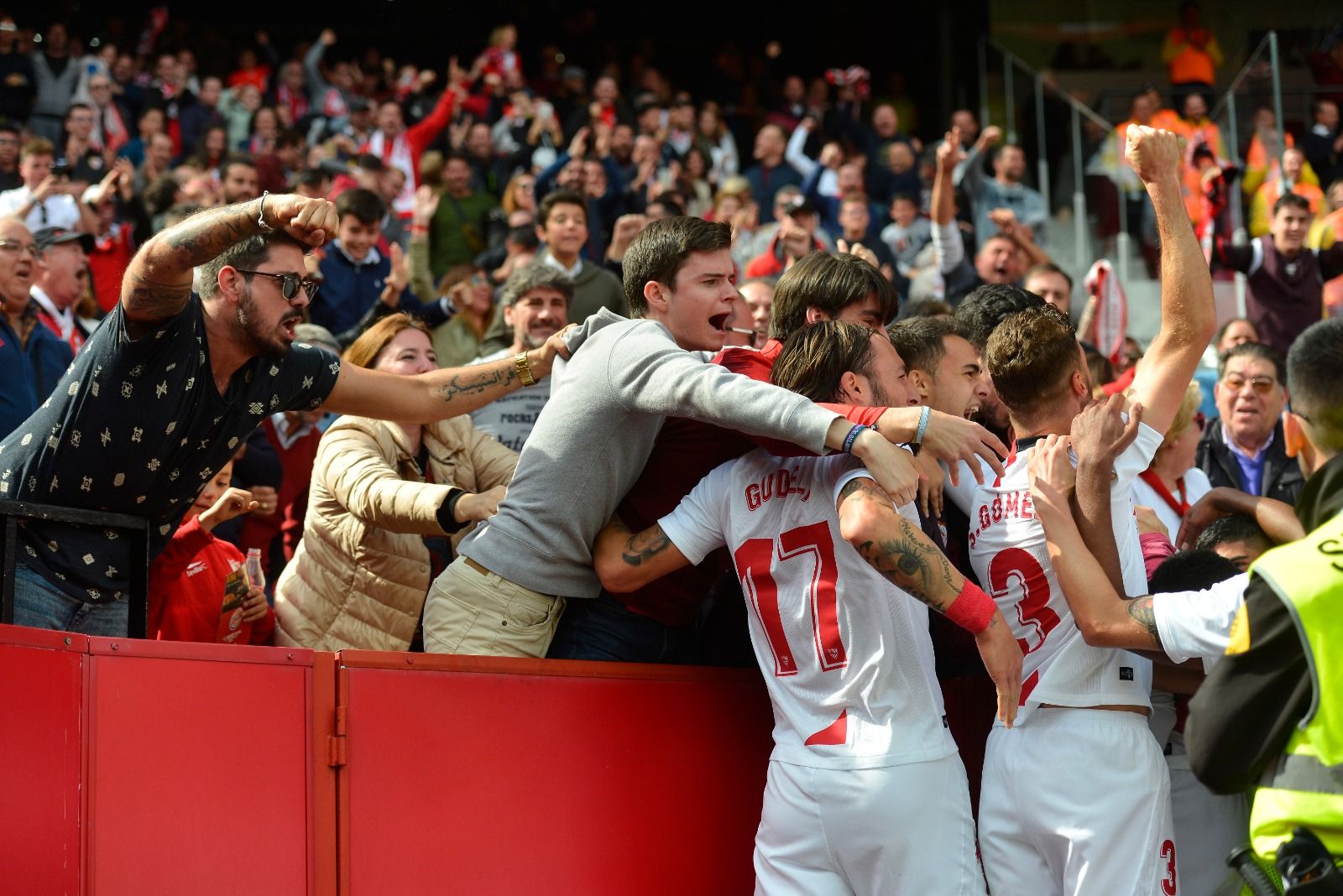  El Sevilla - Osasuna, la última vez con público en Nervión.