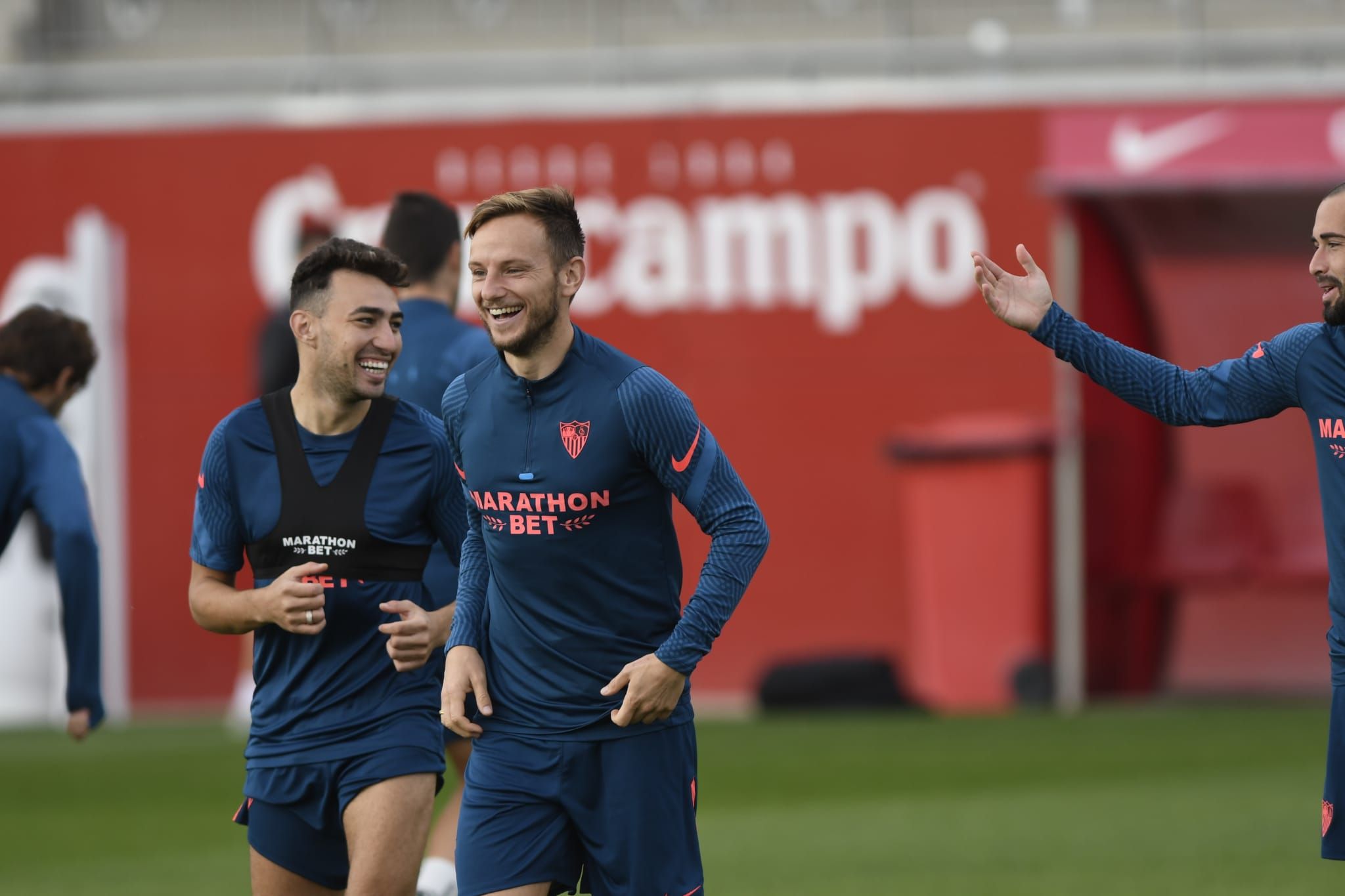  Rakitic, en el entrenamiento de este martes..