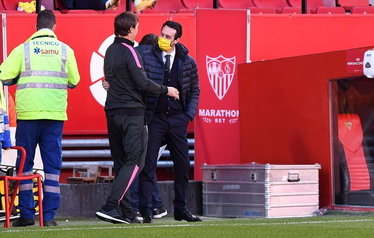  Julen Lopetegui saluda a Unai Emery antes del Sevilla-Villarreal del pasado ejercicio.