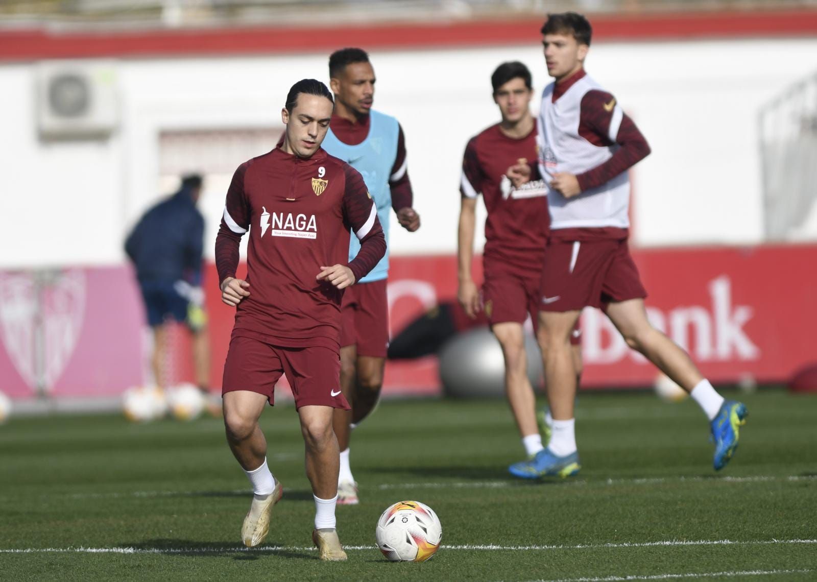  Luismi Cruz, entrenando con el Sevilla FC.