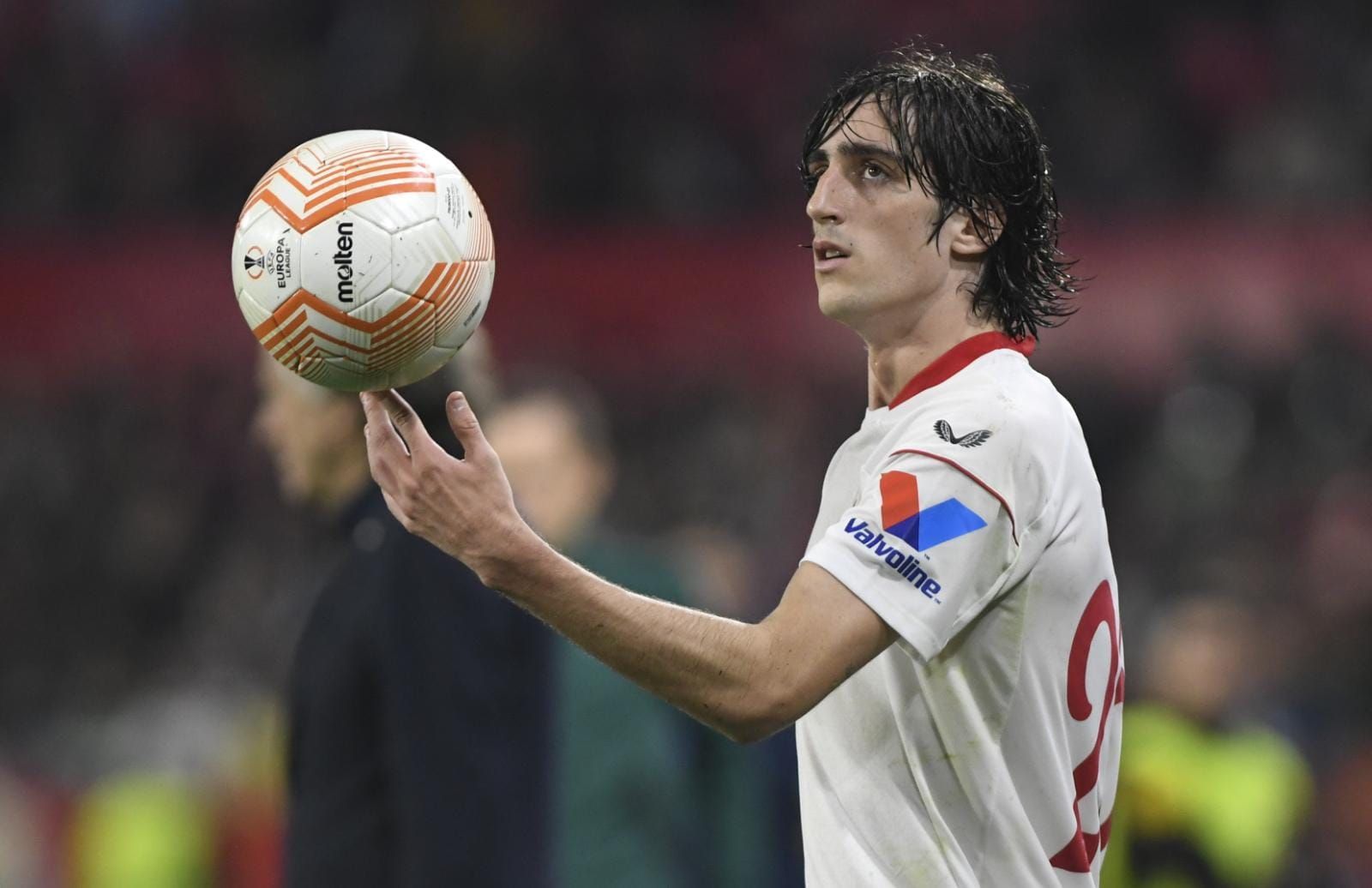  Bryan Gil, ante el Fenerbahce.