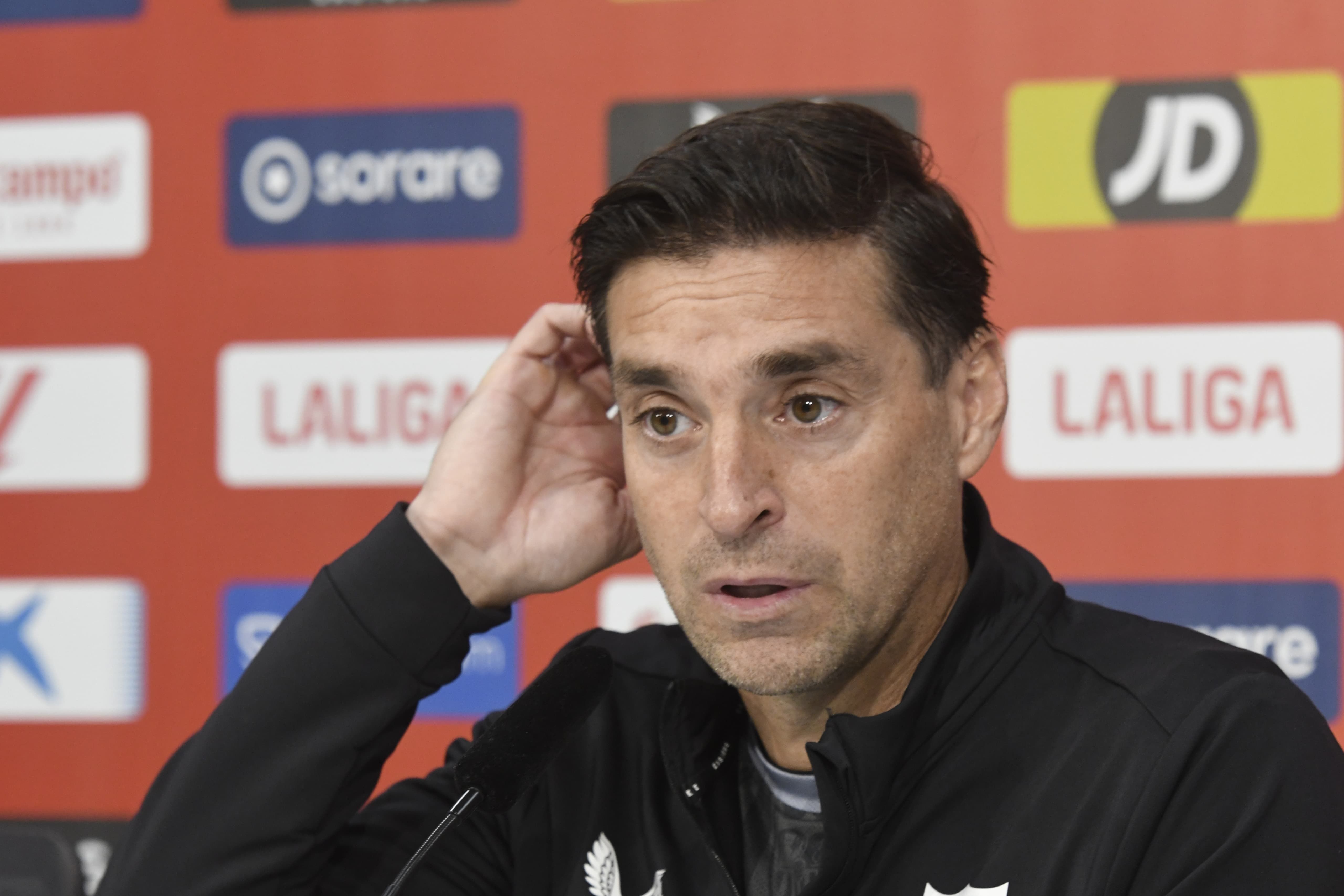 Diego Alonso, en sala de prensa.