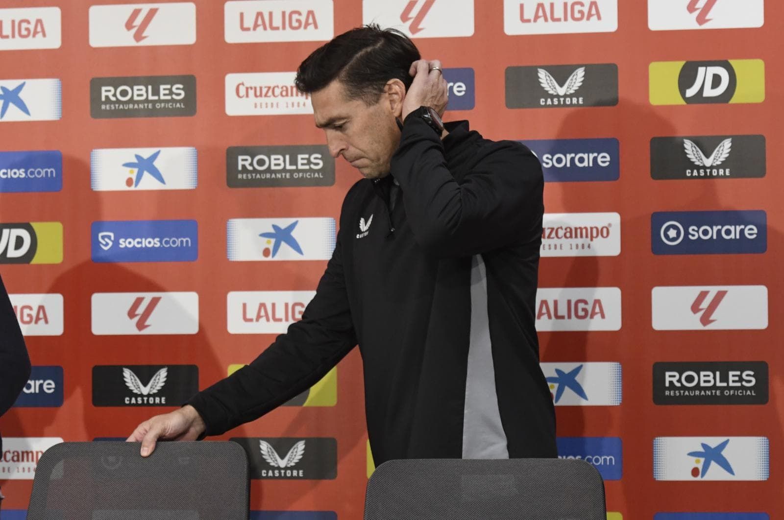 Diego Alonso, en sala de prensa.