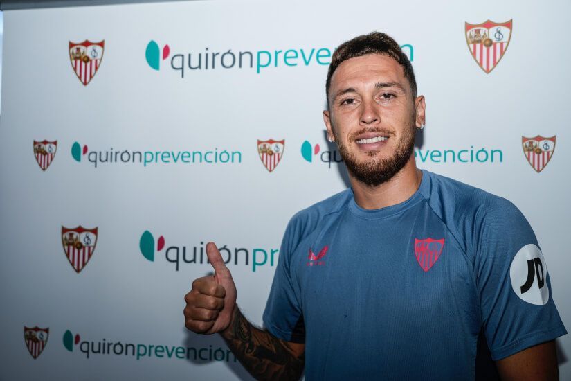  Ocampos, en la primera jornada de reconocimientos médicos del Sevilla.