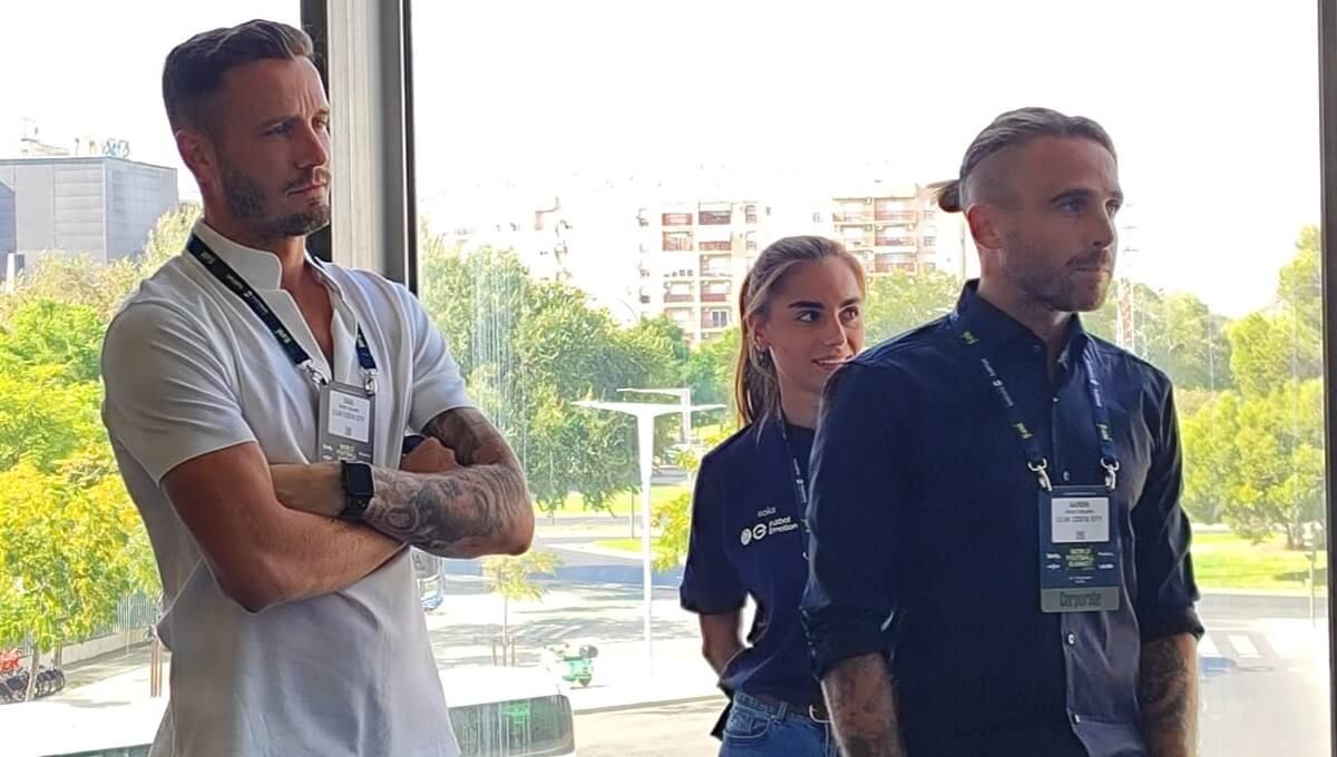  Saúl y Aarón Ñíguez, en el WFS.