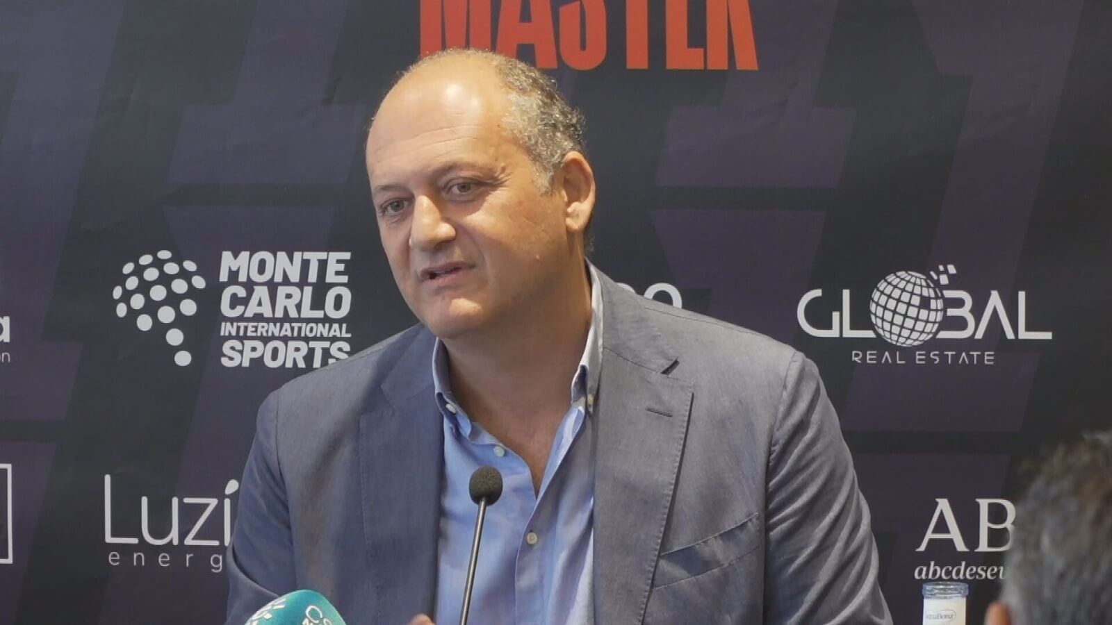  Fabrice Pastor, ante los medios de comunicación.