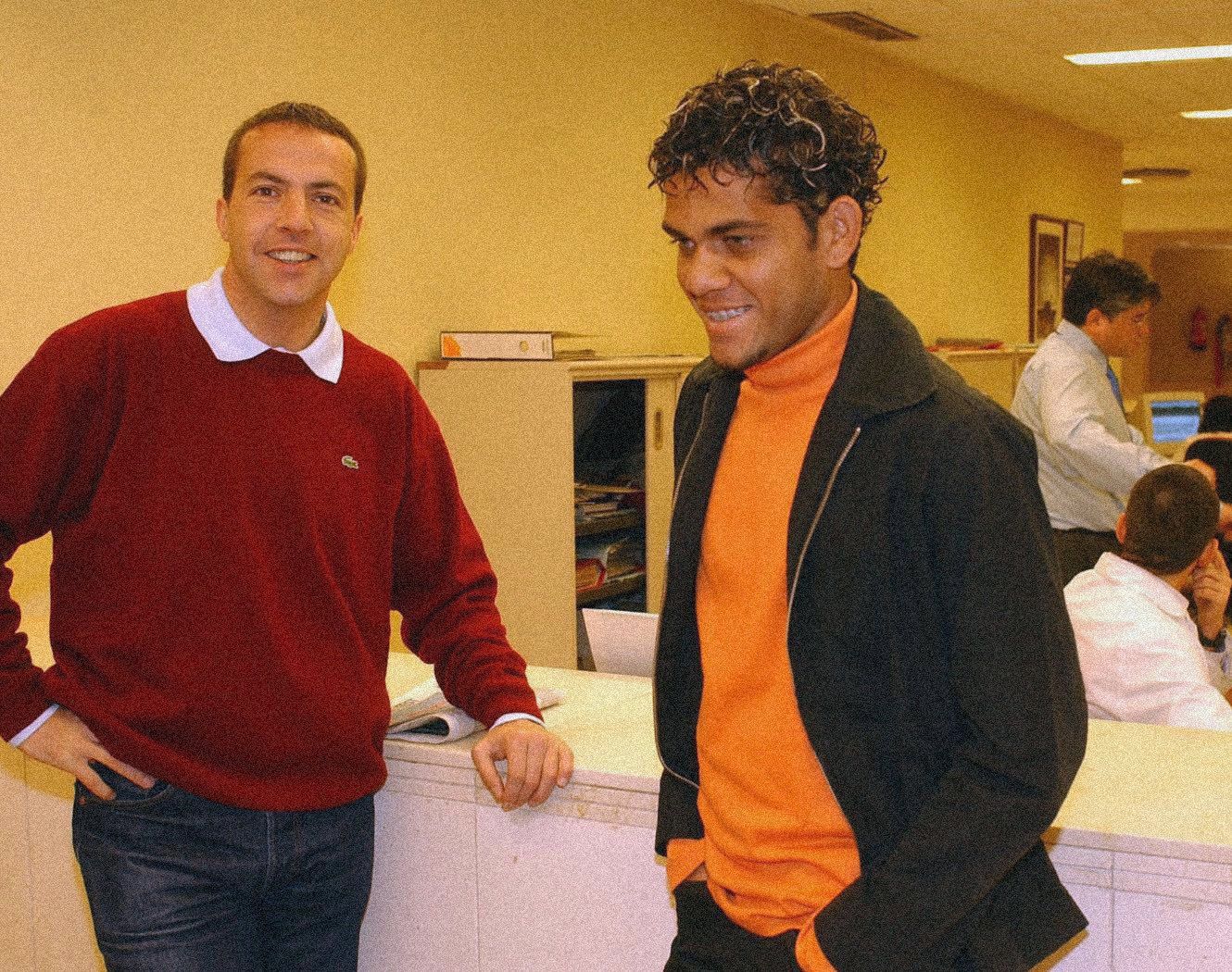  Daniel Alves junto a Cristóbal Soria, en su etapa en el Sevilla.