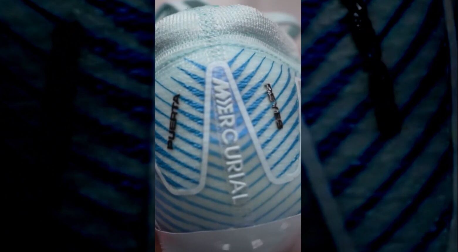  Antonio Puerta y José Antonio Reyes, en las últimas botas de Jesús Navas.