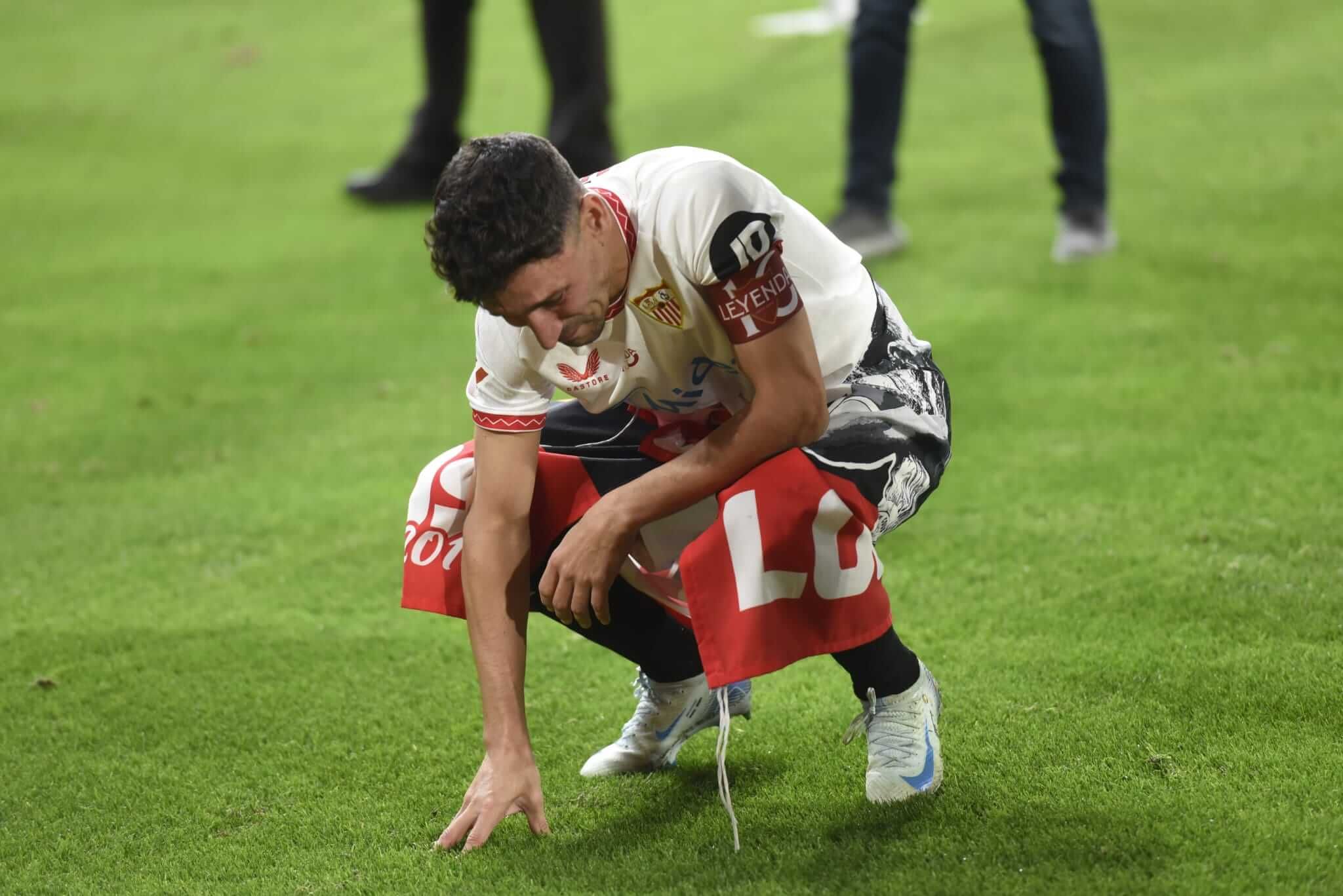  Jesús Navas, despidiéndose del Sánchez-Pizjuán.