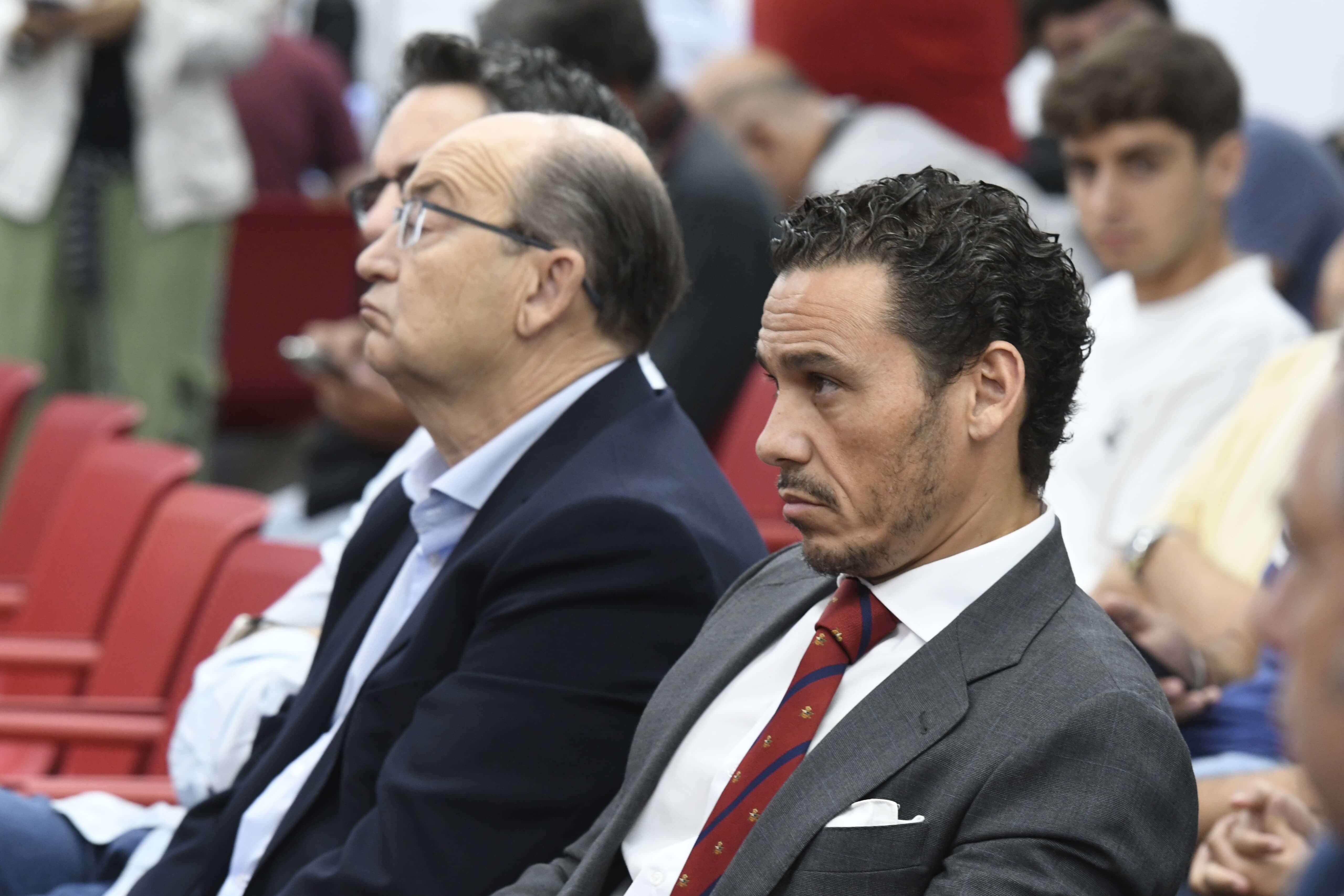  José María del Nido Carrasco y Pepe Castro, en sala de prensa.