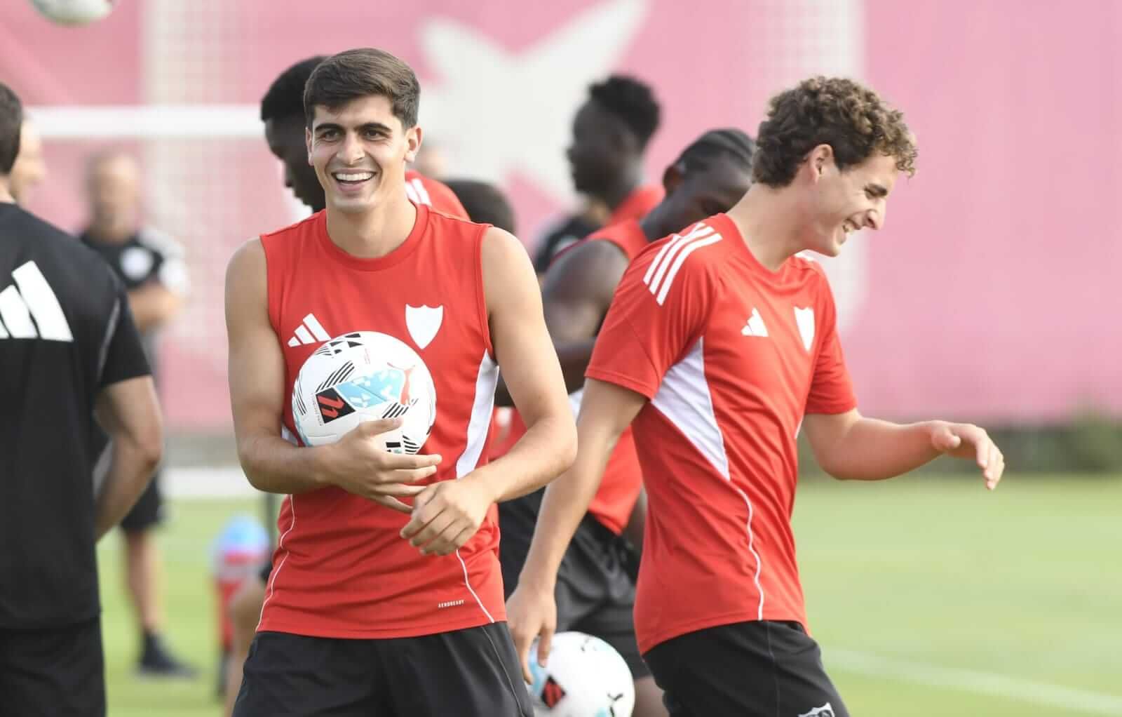  Juanlu, en el entrenamiento de este viernes.