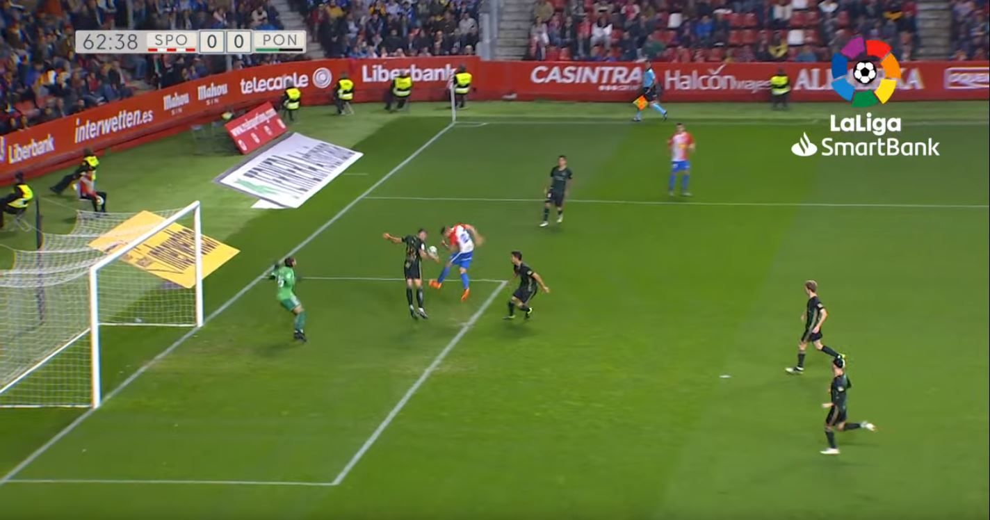  Mano de Russo en el Sporting-Ponferradina.