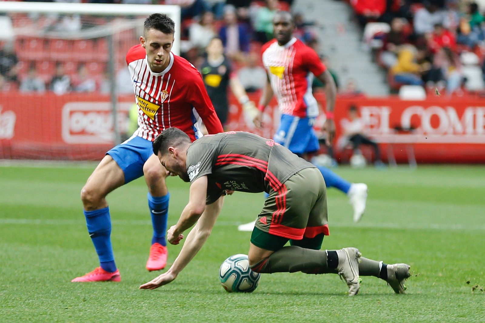  Pedro Díaz, en un lance del Sporting-Mirandés.