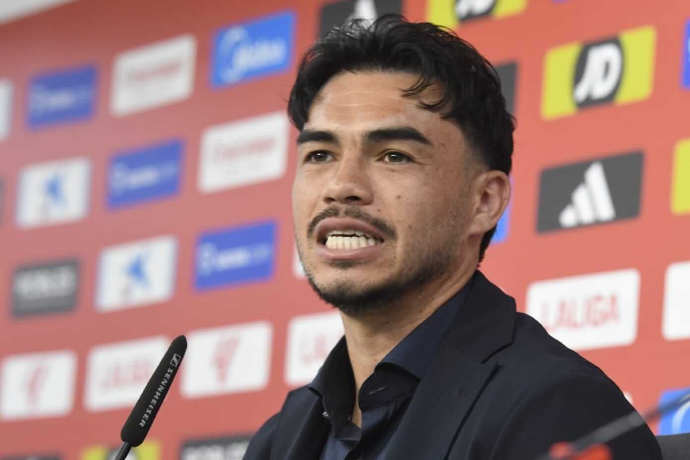  Gabriel Suazo, en su presentación como jugador del Sevilla.