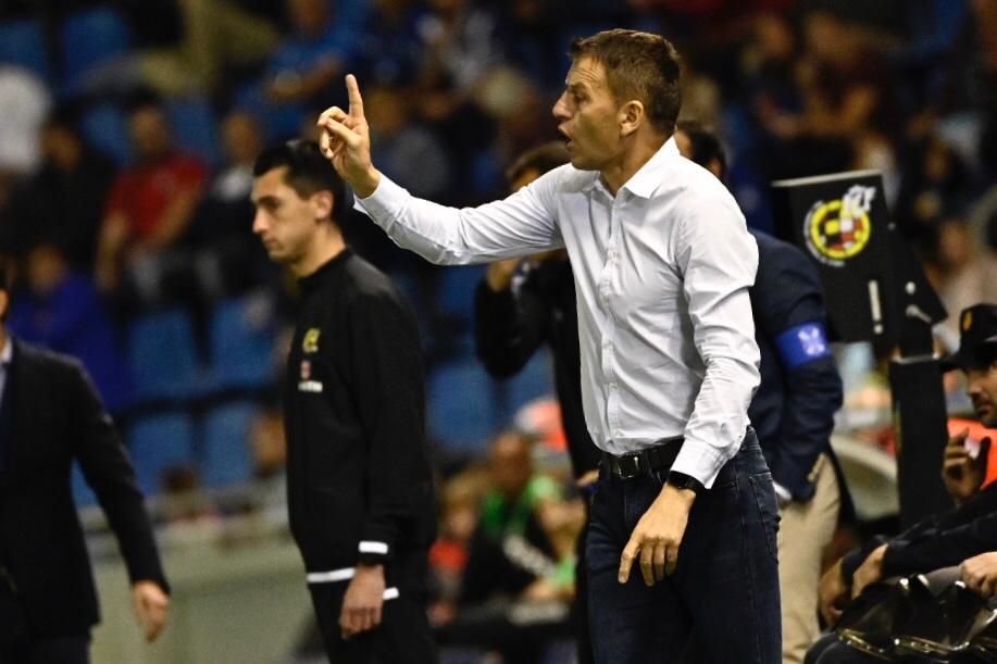 Djukic da instrucciones ante el Tenerife.