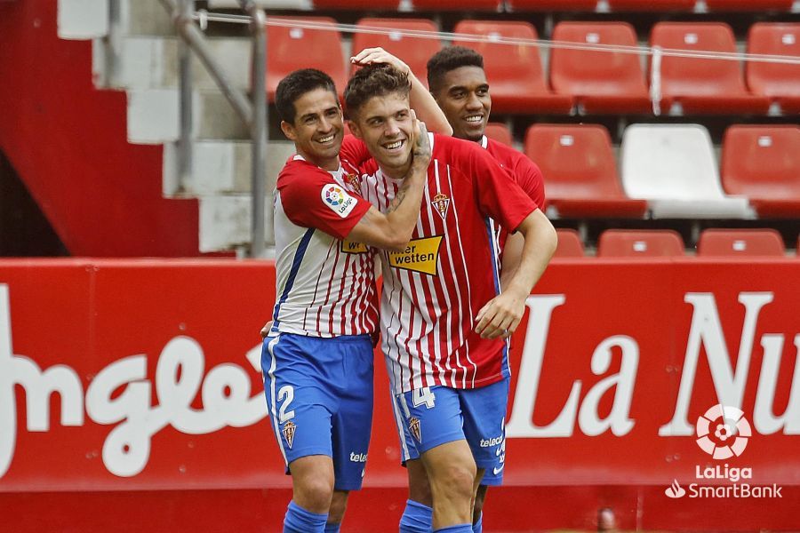  Nacho Méndez, tras su golazo al Lugo.