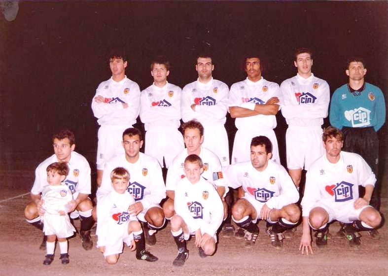  Once titular del Valencia CF en Corralejo.