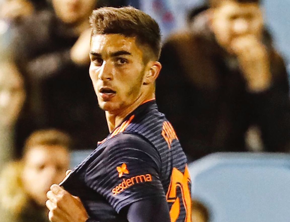  Ferran Torres celebra el 1-1.