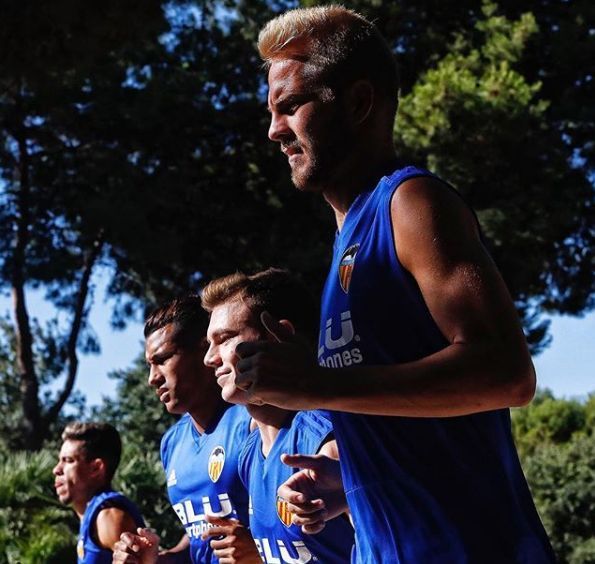  Racic, Murillo, Paulista y Lato realizan carrera continua.