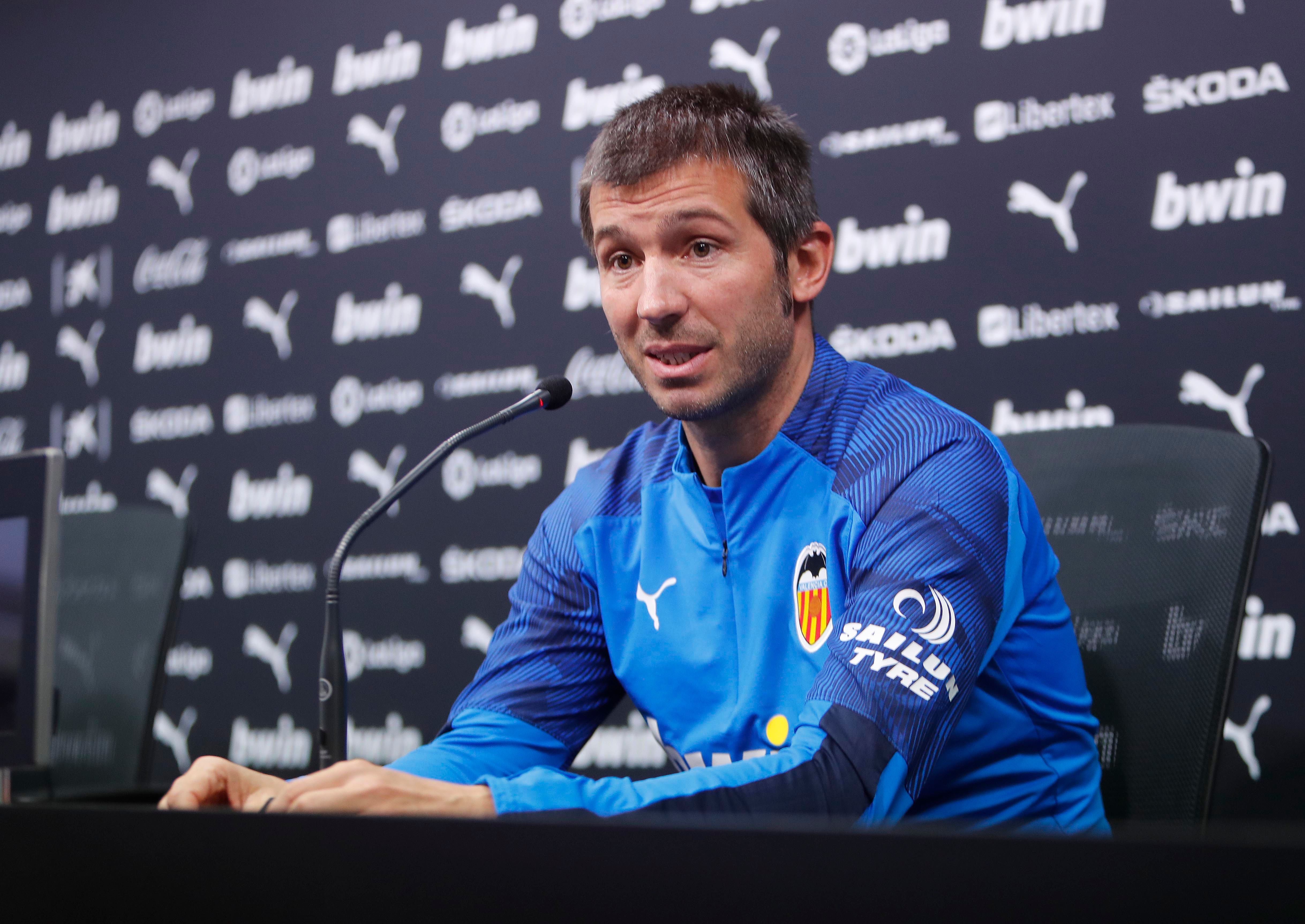  Albert Celades en sala de prensa