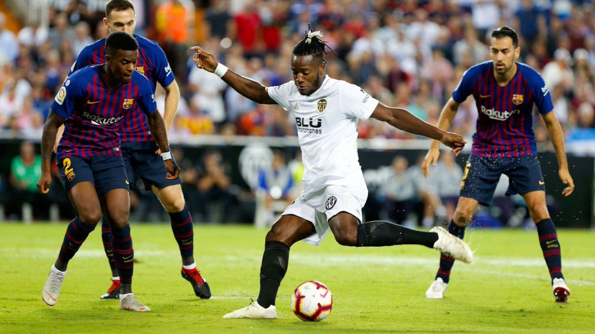  Michy Batshuayi contra el Barcelona