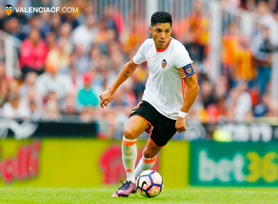  Enzo Pérez en Mestalla.