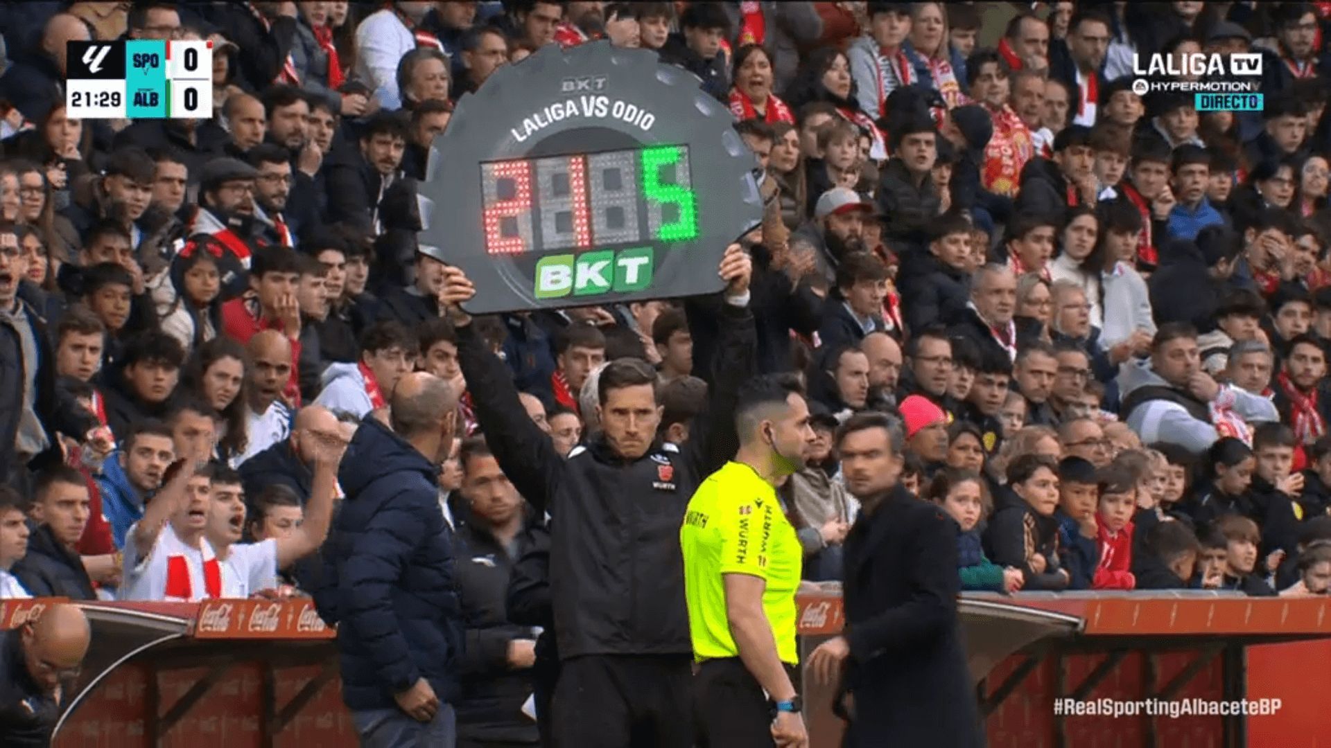 El cambio de Rubén Albés en el Sporting-Albacete.