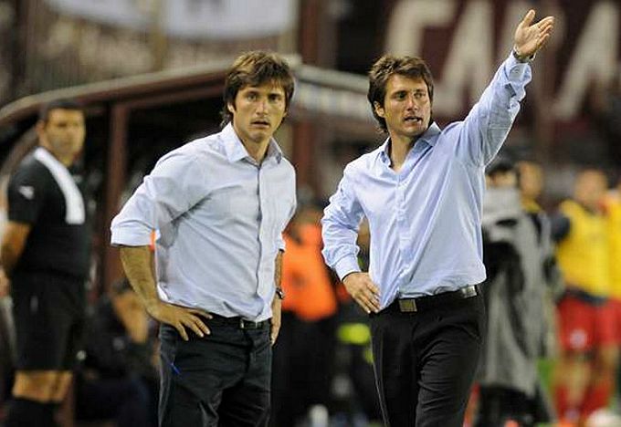 Gustavo y Guillermo Schelotto ganaron la Copa Sudamericana en 2013 con Lanús.