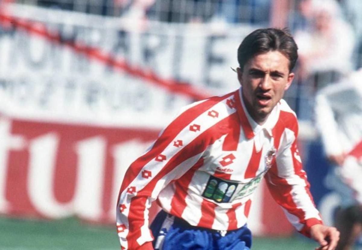  Juanele, durante su época como jugador del Sporting de Gijón.