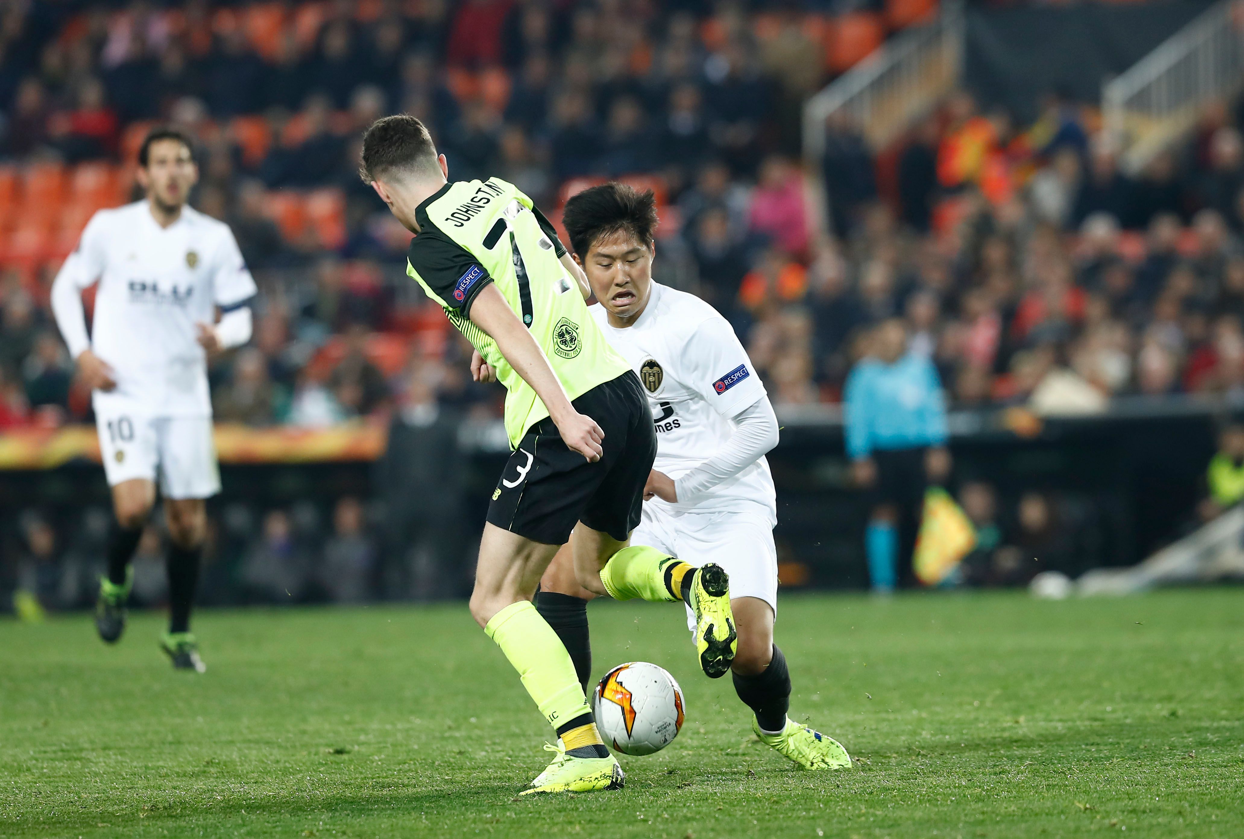  Kang In Lee en el Valencia-Celtic.