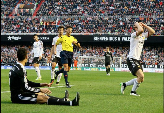 Un penalti riguroso puso al Madrid por delante.