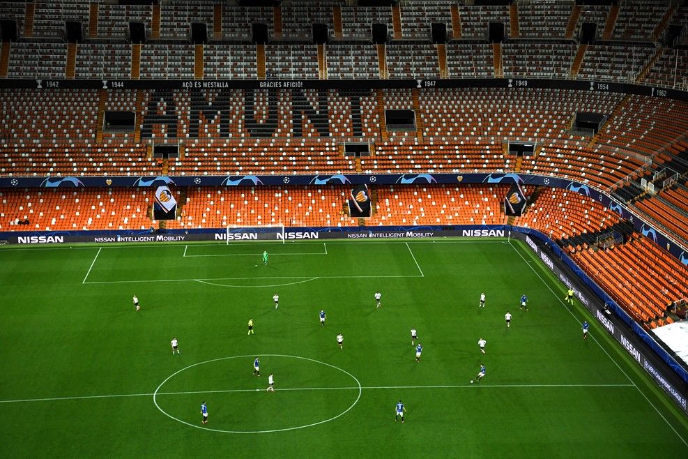  Lance del Valencia-Atalanta de Champions en Mestalla que se jugó a puerta cerrada por el coronavirus.