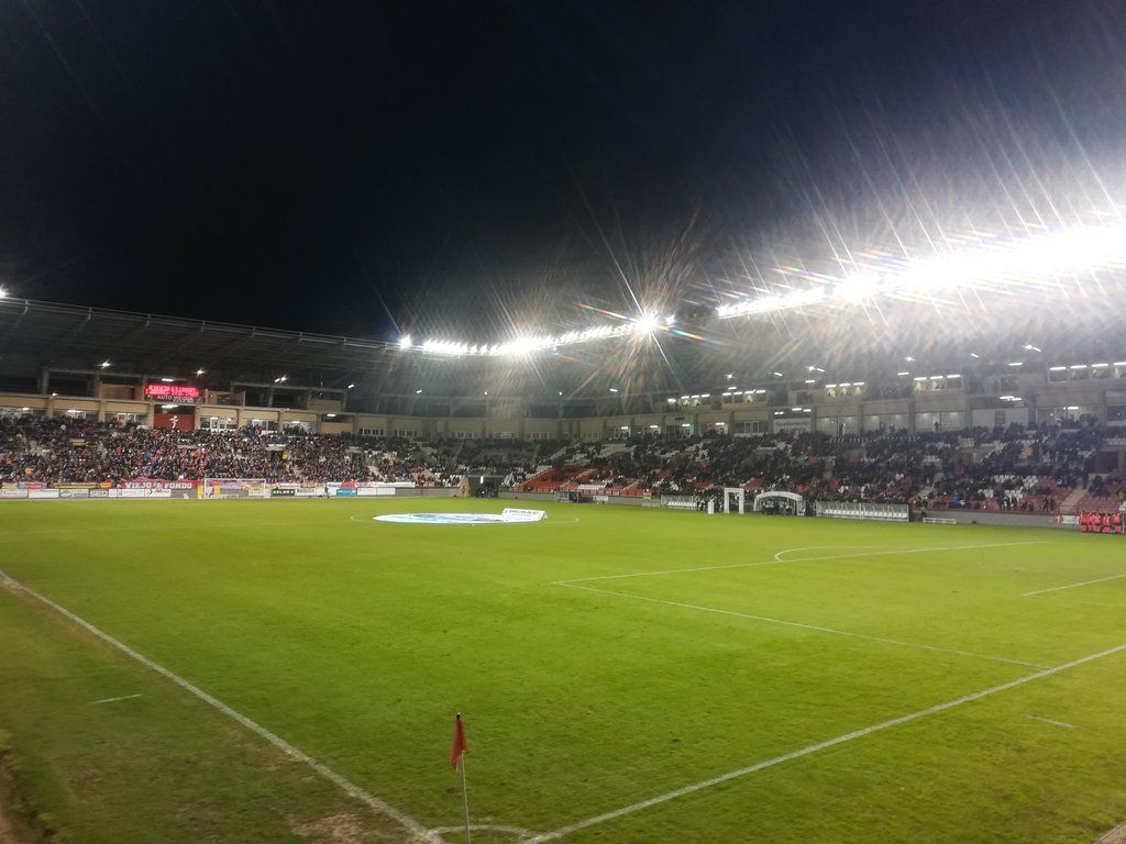 Las Gaunas casi se llenó para ver el partido de Copa.