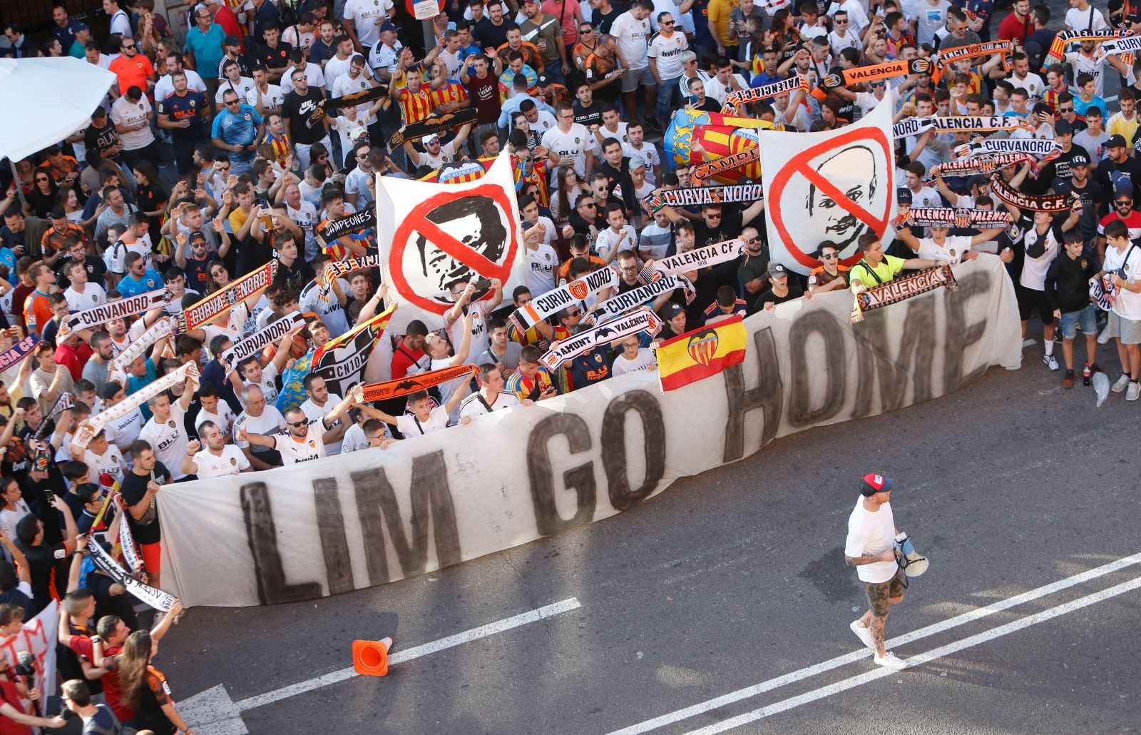 Protestas contra Peter Lim