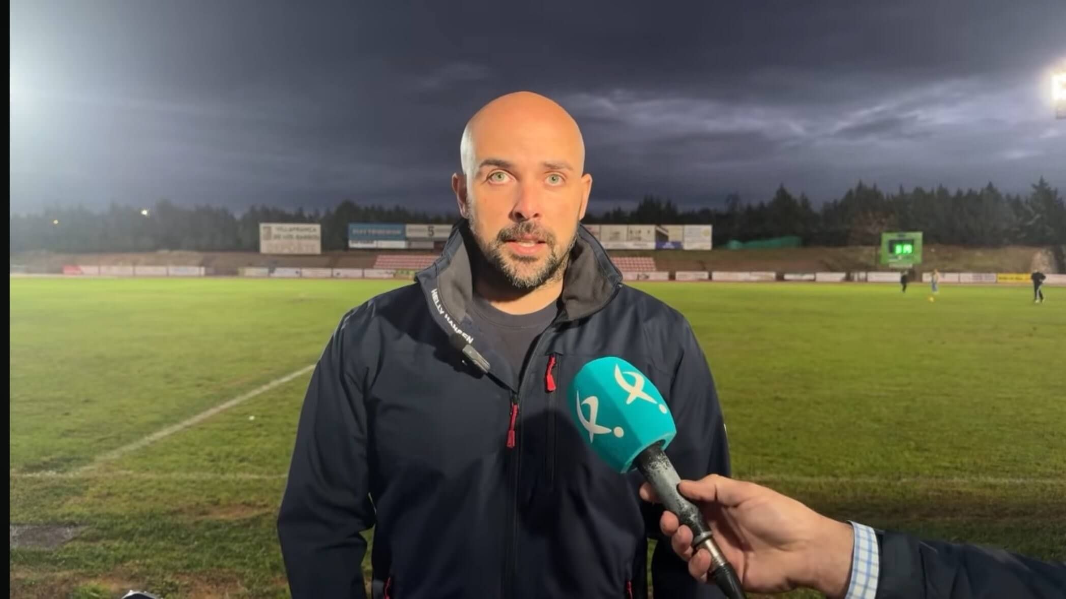  Luis Oliver, entrenador del CD Badajoz.