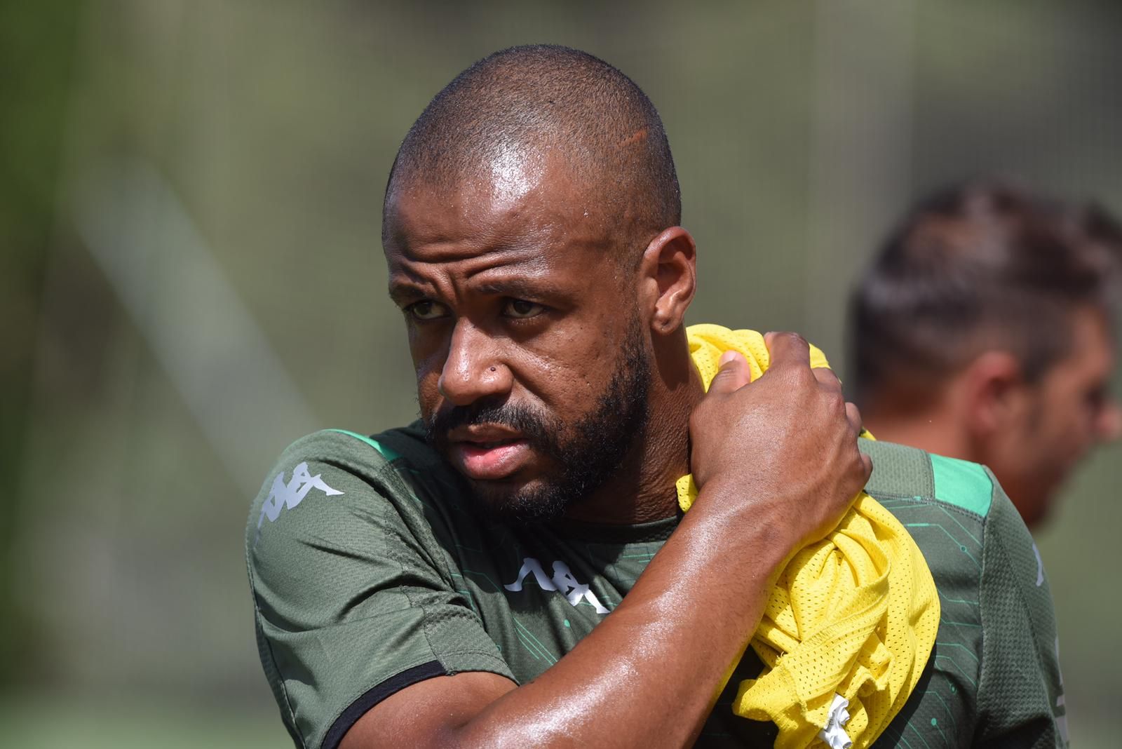  Sidnei no está teniendo minutos en el Betis.